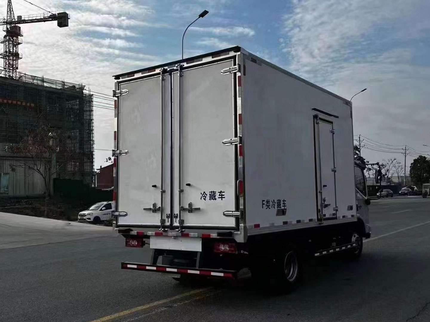 东风欧 3 运输冷藏车